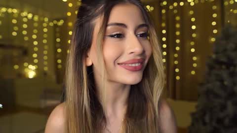 Moni Monica online show from December 16, 2:11 pm