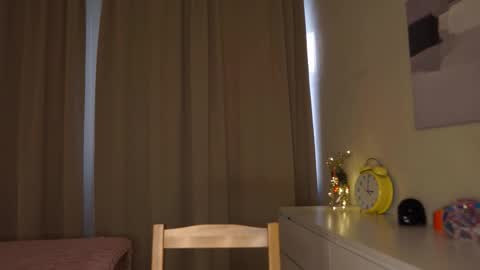 Moni Monica online show from February 24, 8:01 am