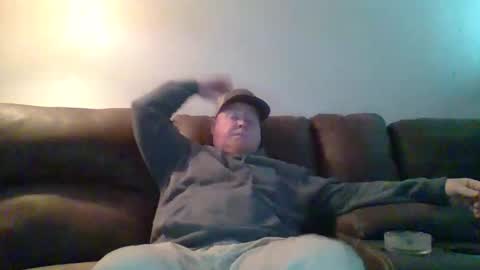 Snapshot of holden994 chatting on November 8, 1:55 pm holden994 online show from November 8, 1:55 pm