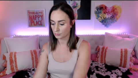 Holi Hurricane online show from April 7, 3:51 am