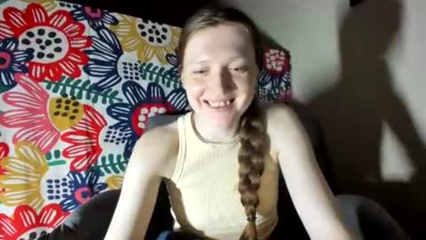 Snapshot of holistic_woman chatting on July 11, 8:11 pm holistic_woman online show from July 11, 8:11 pm