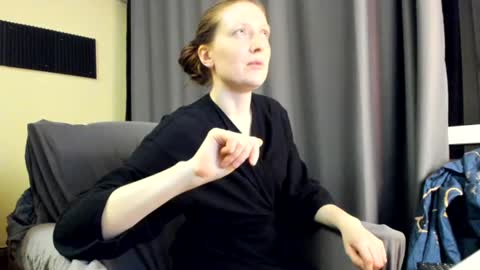 Snapshot of holistic_woman chatting on July 15, 8:14 pm holistic_woman online show from July 15, 8:14 pm