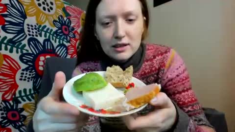 Snapshot of holistic_woman chatting on July 21, 2:52 pm holistic_woman online show from July 21, 2:52 pm