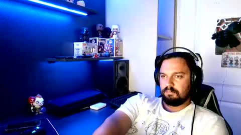 holliesdollies90 online show from October 31, 7:37 pm