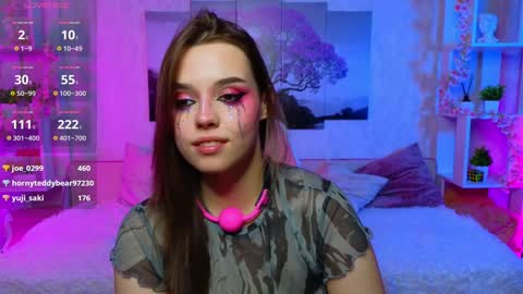 Lux online show from December 21, 8:32 pm