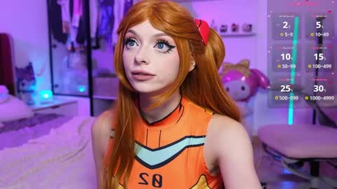 Snapshot of holliwould_ chatting on May 16, 12:15 pm Holli online show from May 16, 12:15 pm