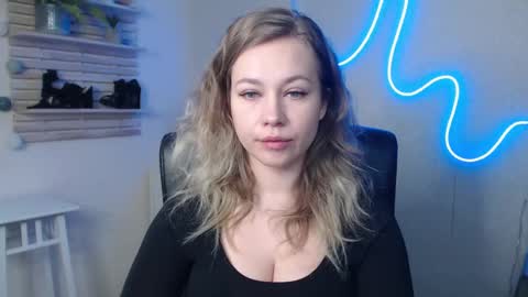 Holly online show from January 7, 4:29 am