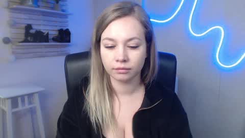 Holly online show from January 8, 10:26 am