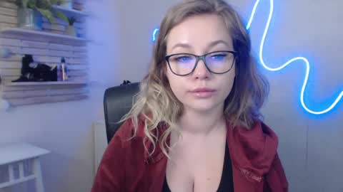 Holly online show from January 13, 6:27 am