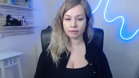 Holly online show from January 14, 6:24 am