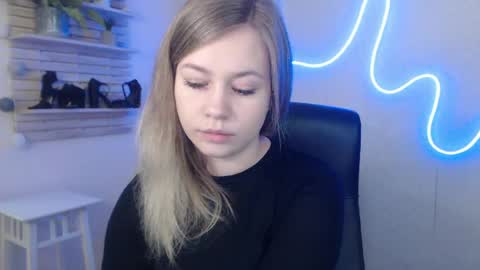 Holly online show from January 16, 3:23 am