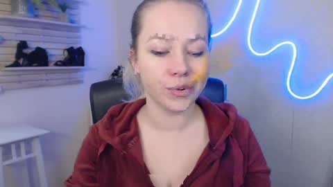 Holly online show from January 31, 8:43 am