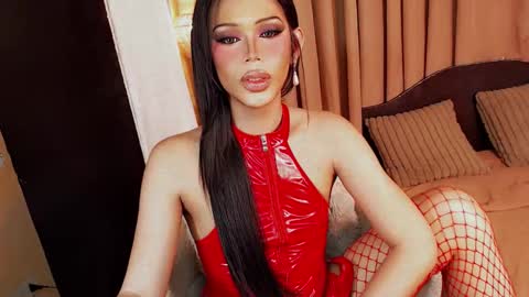 Snapshot of holly_goddessxx chatting on February 17, 12:40 am holly_goddessxx online show from February 17, 12:40 am