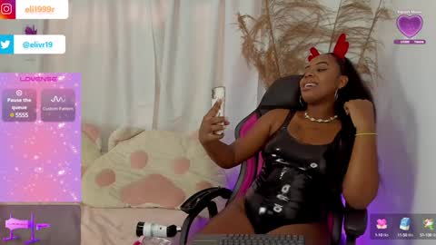   online show from December 17, 3:06 pm