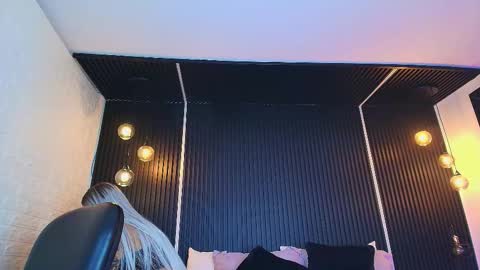 April online show from September 10, 12:21 am