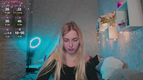 holly_molly8 online show from November 13, 8:52 pm