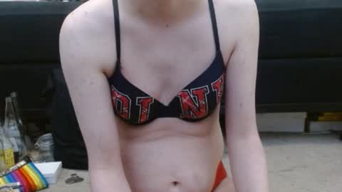 Holly Hawkes online show from February 1, 11:48 pm