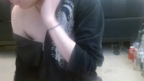 Snapshot of hollyhawkes chatting on July 19, 12:58 am Holly Hawkes online show from July 19, 12:58 am