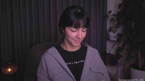 Holly Linder online show from November 20, 2:01 am