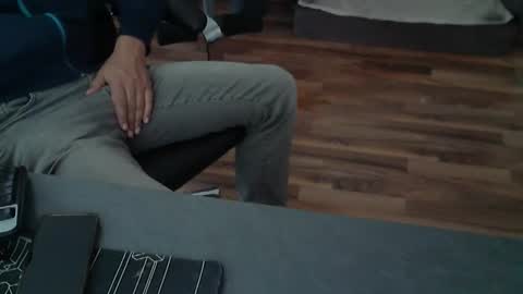 hollymollysucker online show from April 10, 8:52 am