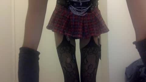 EDGED DICK online show from April 13, 5:40 pm