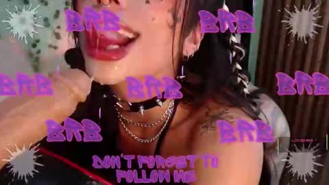 holly online show from January 31, 8:43 pm