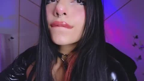 holly online show from October 9, 2:26 pm