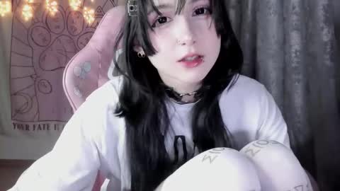 Ho Lee Sheet online show from November 10, 6:29 pm