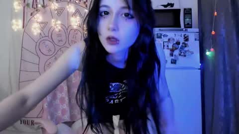 Snapshot of holy420loly chatting on January 17, 5:16 pm Ho Lee Sheet online show from January 17, 5:16 pm