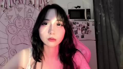 Snapshot of holy420loly chatting on February 6, 7:39 pm Ho Lee Sheet online show from February 6, 7:39 pm