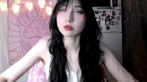 Snapshot of holy420loly chatting on March 15, 4:57 pm Ho Lee Sheet online show from March 15, 4:57 pm