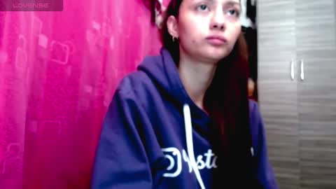 Juli online show from January 6, 4:49 am