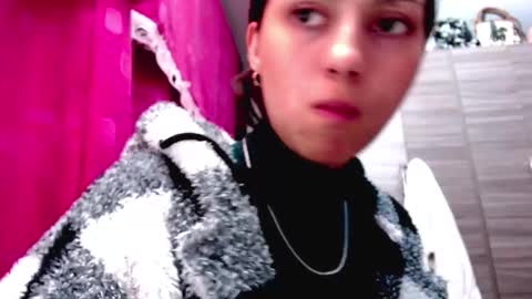 Juli online show from February 2, 5:17 am