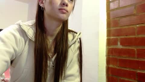 Juli online show from March 23, 3:32 am