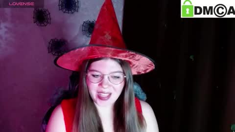 Welcome guys  Pleasure to see you all here  My name is MichaelaTip menu is active Private is open  online show from October 30, 2:46 am