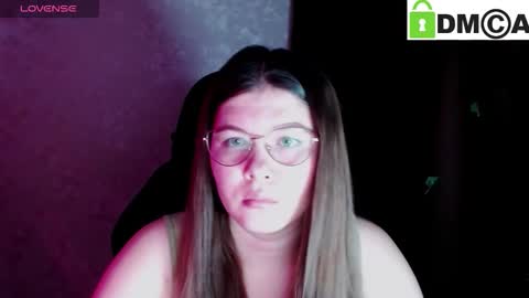 Welcome guys  Pleasure to see you all here  My name is MichaelaTip menu is active Private is open  online show from November 10, 6:12 am