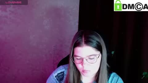 Welcome guys  Pleasure to see you all here  My name is MichaelaTip menu is active Private is open  online show from November 14, 7:51 am