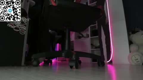 holy_mistresss online show from March 27, 9:53 am