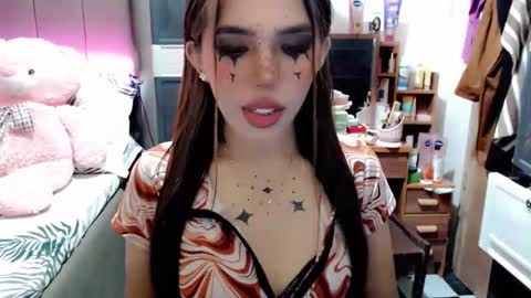 holy_molly1 online show from October 31, 3:57 pm