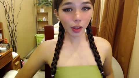 Snapshot of holy_molly1 chatting on May 22, 3:46 am holy_molly1 online show from May 22, 3:46 am