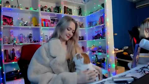 Rumi online show from December 17, 11:16 am