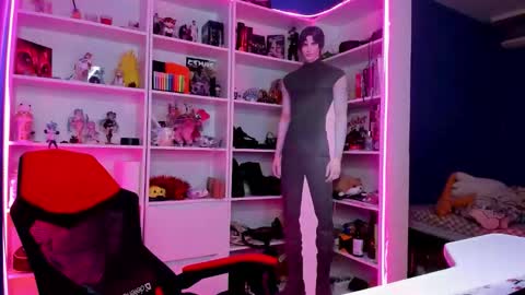 Snapshot of holy_rumi chatting on March 21, 12:54 pm Rumi online show from March 21, 12:54 pm