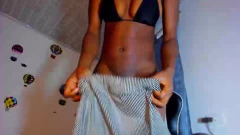 Holly online show from December 17, 8:21 pm