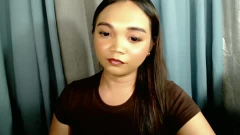 Snapshot of holy_shine chatting on July 1, 10:09 pm Bella online show from July 1, 10:09 pm