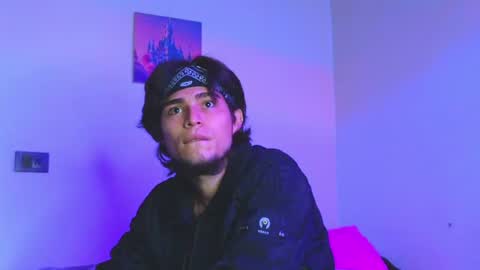 Snapshot of holy_taby_ chatting on June 27, 6:51 am online show from June 27, 6:51 am