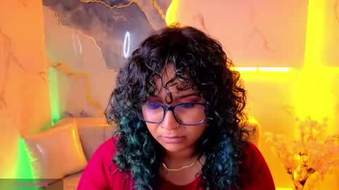 holycow_girl_tp online show from August 5, 1:25 pm