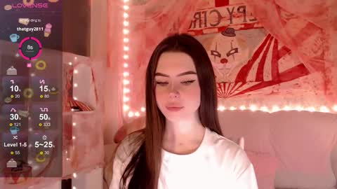 Mia online show from November 3, 3:52 am