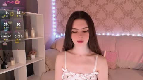 Mia online show from April 6, 4:46 am