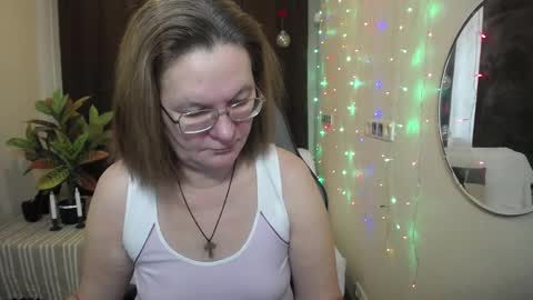 holymilfa online show from January 24, 8:02 am