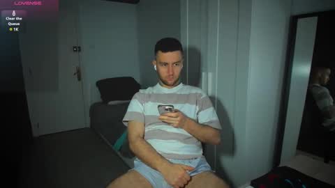 Andrew online show from February 25, 4:42 pm